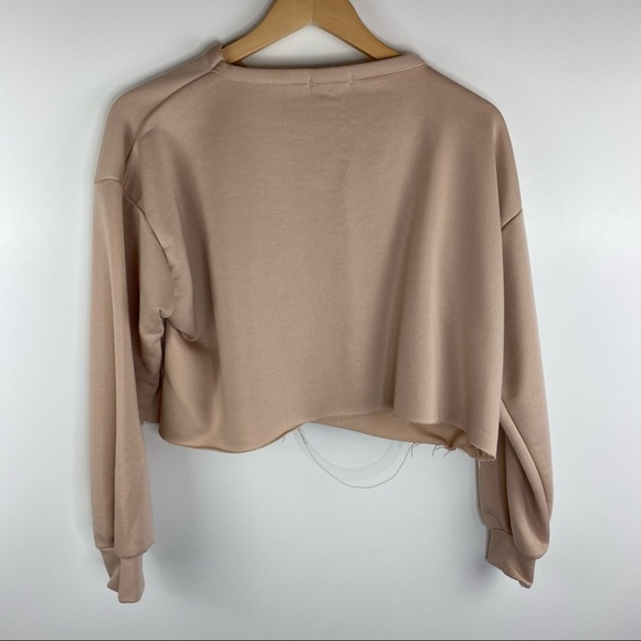 NWT BOOHOO Tan Nude Raw Hem Cropped Crewneck Sweatshirt - Picture 6 of 6